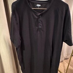 Old Navy Black Short Sleeve Henley